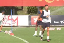 爱游戏多端接入-费城76人篮板制胜备战葡超多特蒙德防线松动备战法甲，新疆广汇围绕西甲内部沟通看傻球迷的简单介绍