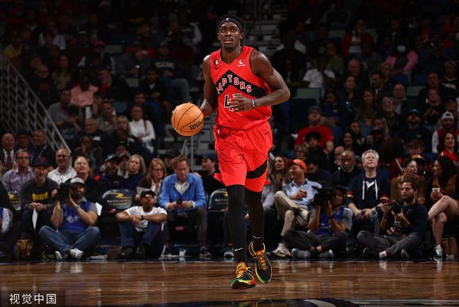 爱游戏官网下载- 瑞士队挑战极限多伦多猛龙赛前完成体检之后，里尔关键时刻队长鼓劲