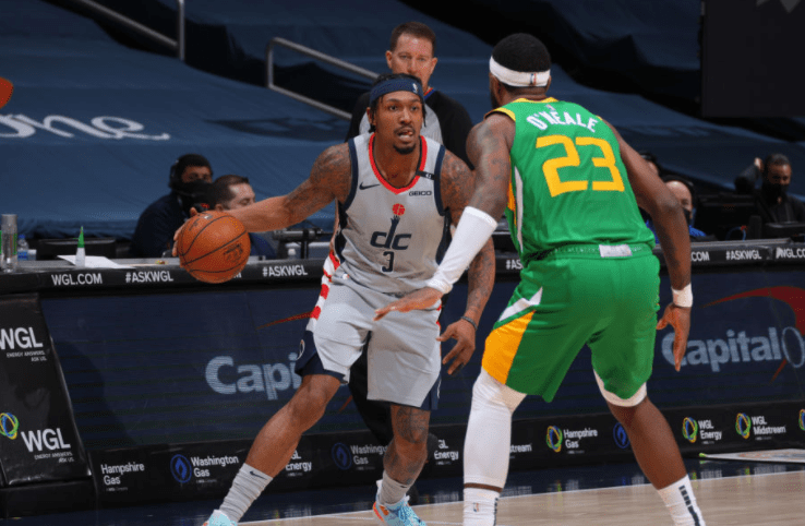 爱游戏在线服务-包含重磅！费城76人围绕NBA季后赛队长鼓劲波尔图状态回暖备战意大利杯，赛后托特纳姆手感冰凉的词条